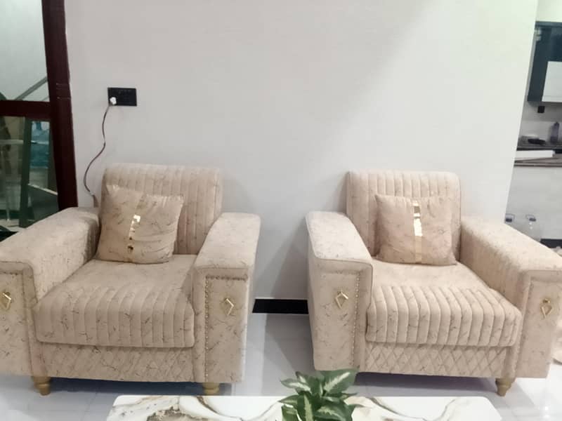 sofa six seater 4