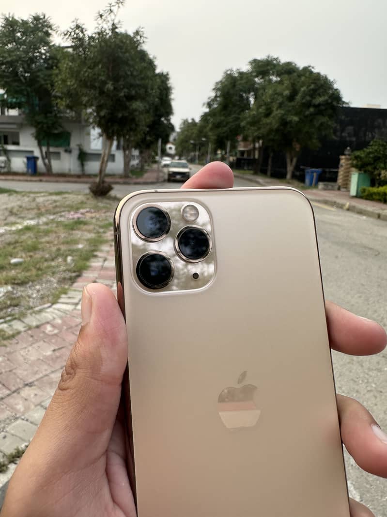 Iphone 11 pro 1