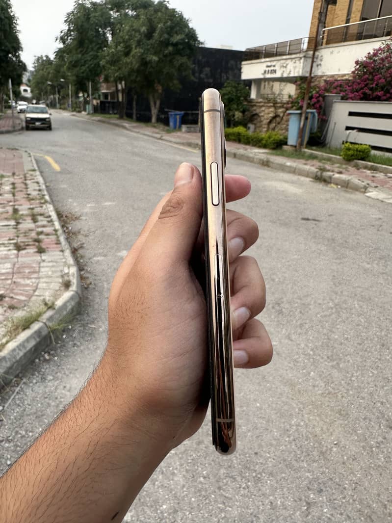 Iphone 11 pro 5