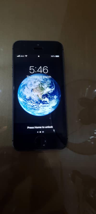 iPhone 5s non pta sim time available  16 gb touch id 100% working