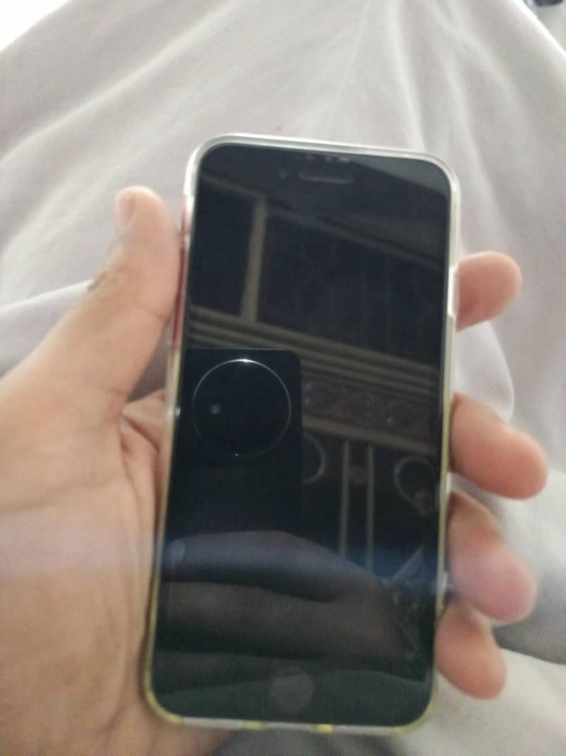 IPhone SE 3rd generation 0