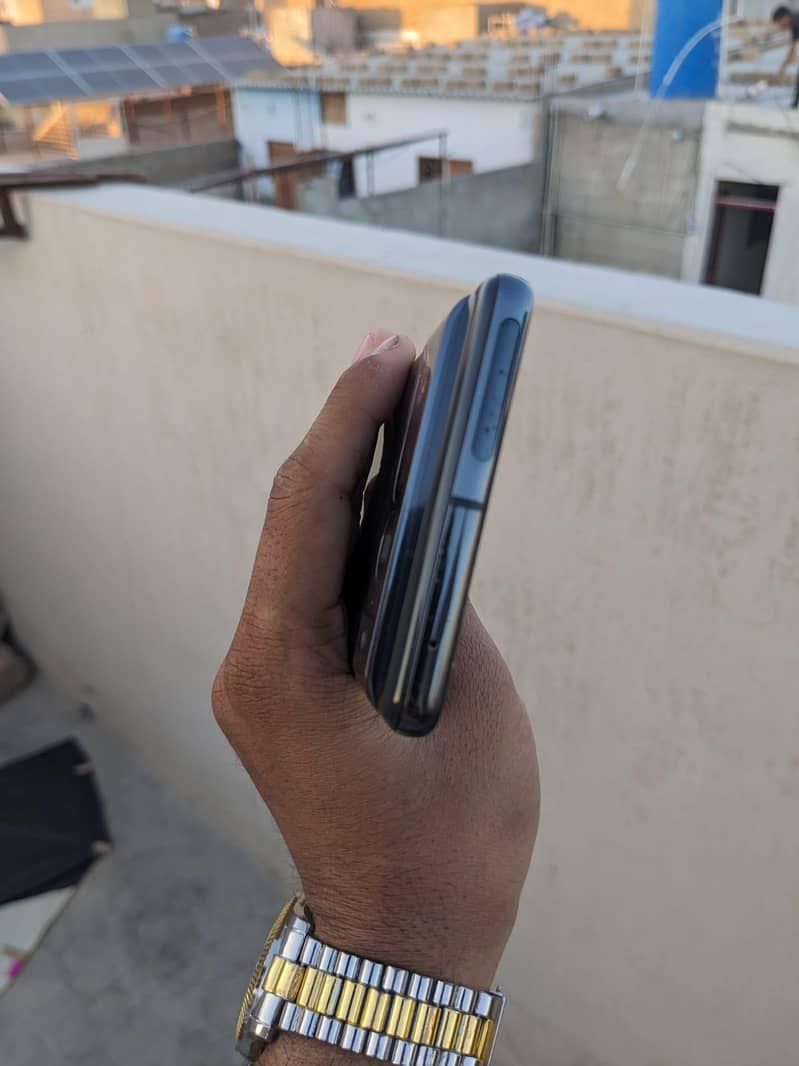 Google pixel 7 pro 4