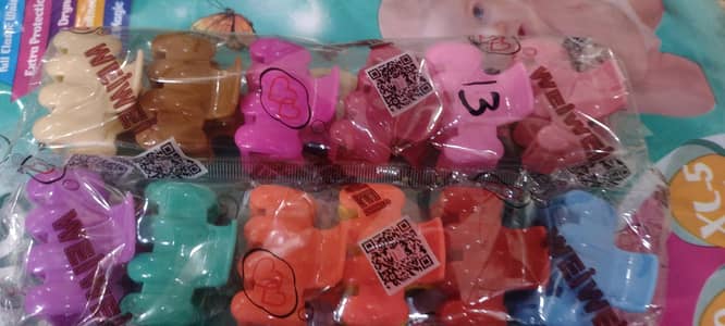 12 piece ketcher set multi color