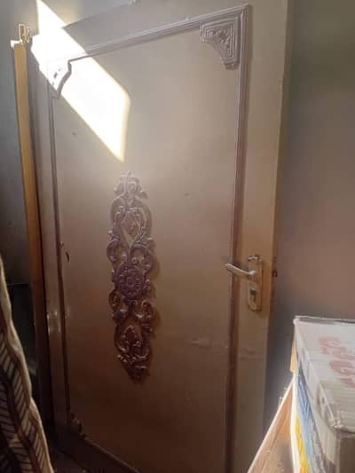 Door Urgent Sale