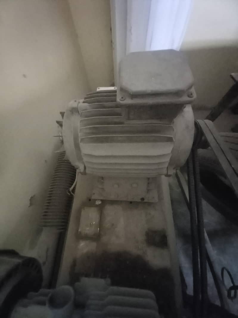 Air Compressor Used 9