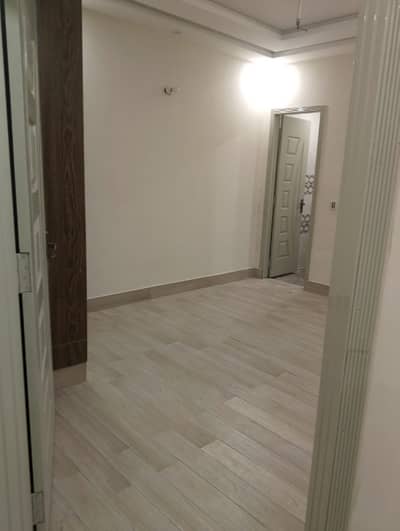 1 Bed Studio Flat for Rent in Johar Town for Bachelor (Student + Job holder)