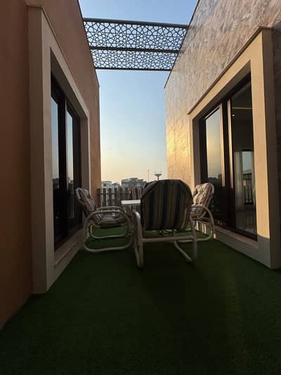 Complete Independent Upper Portion Available For Rent In Gulraiz With Separate Gate