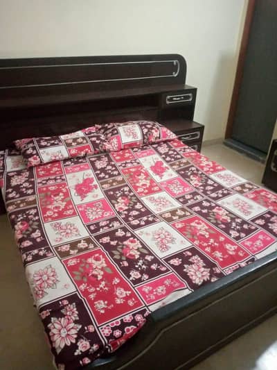 selling bed with mattress and dressing table