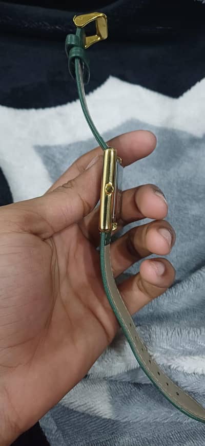 universal point watch in new condition