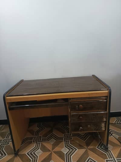 Computer Study Table (4ft×2ft)