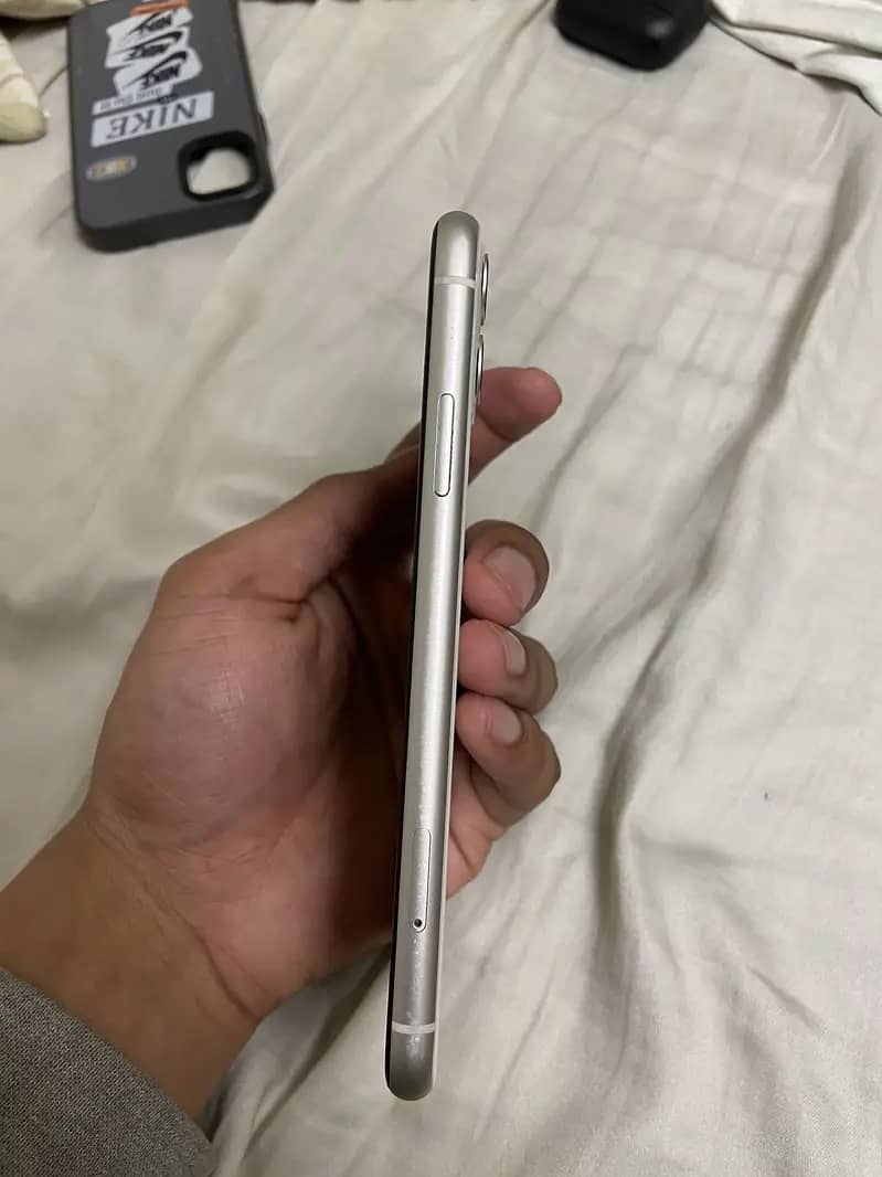 Iphone 11 simple 6