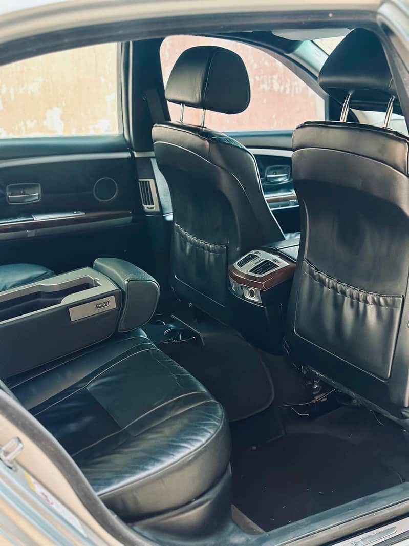 bmw 735LI 12