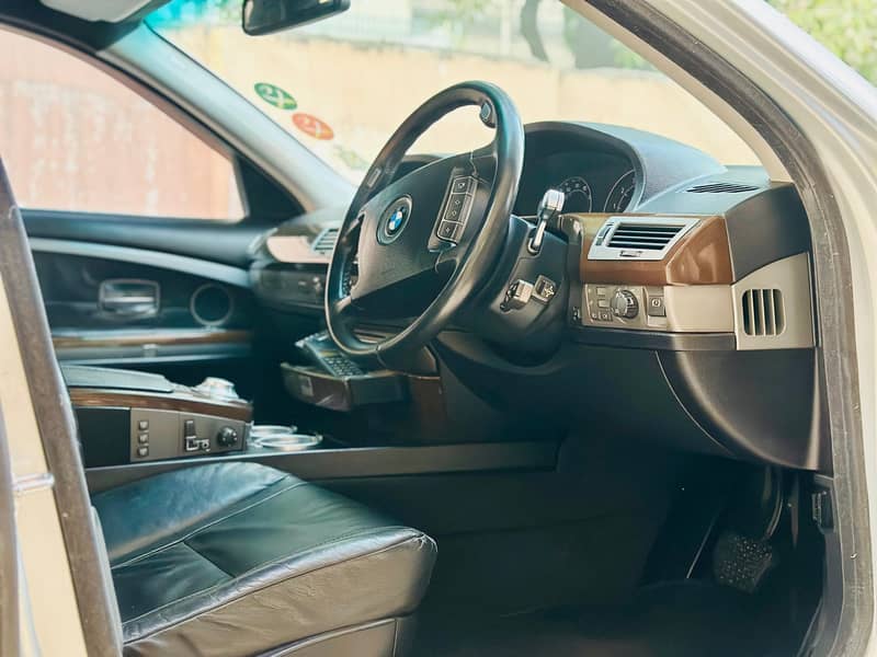 bmw 735LI 16