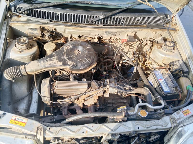 اچھی گڈی اے تے رنگ وی ٹھیک سو انجن نواں کروایا ہے ۔تے ٹائر وی نوے نے 5