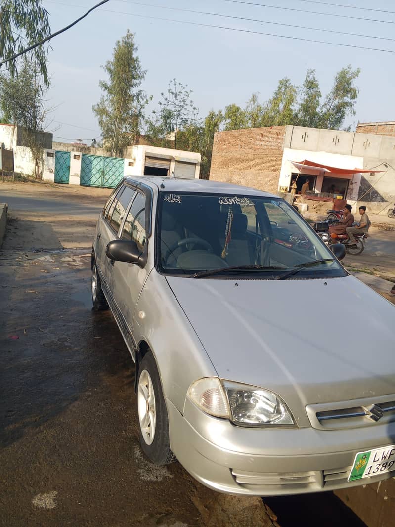 اچھی گڈی اے تے رنگ وی ٹھیک سو انجن نواں کروایا ہے ۔تے ٹائر وی نوے نے 7