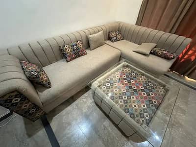 Elegant L-Shape Sofaset withe Designer Table