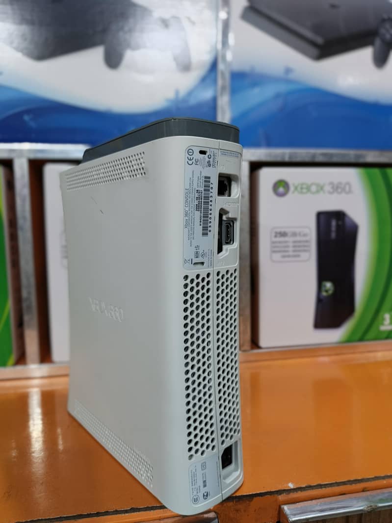 Xbox 360 fat model 2