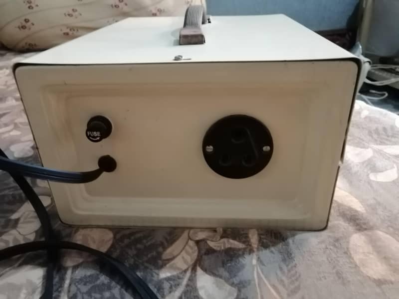 Stablizer 3000 Watts 2