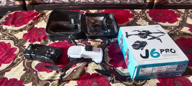 Dron J6