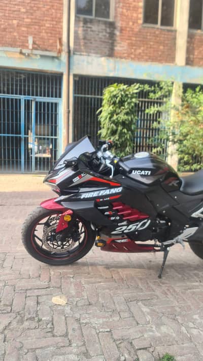 Ducati GT edition 250cc bike full neat and clean new condition