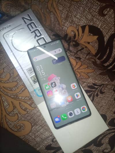 Infinix Zero 40