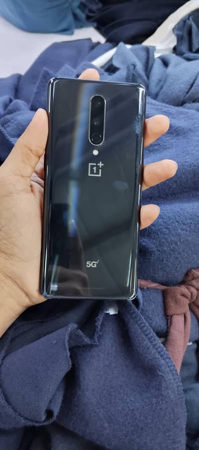 One plus 8 5G 8 / 128