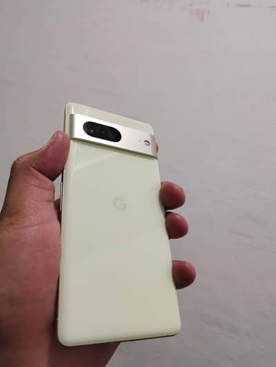 pixal 7 Official Dual Sim PTA Bilkul 10 by 10 (03090536377)