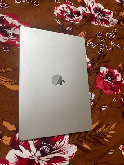 Apple MacBook Pro air available