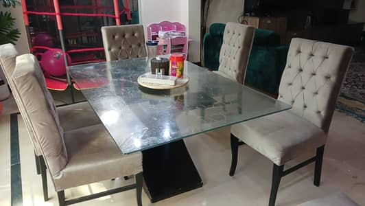 6 seater brand new dinning table