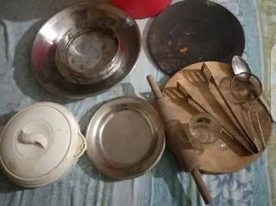 Urgent Sale for Crockery items