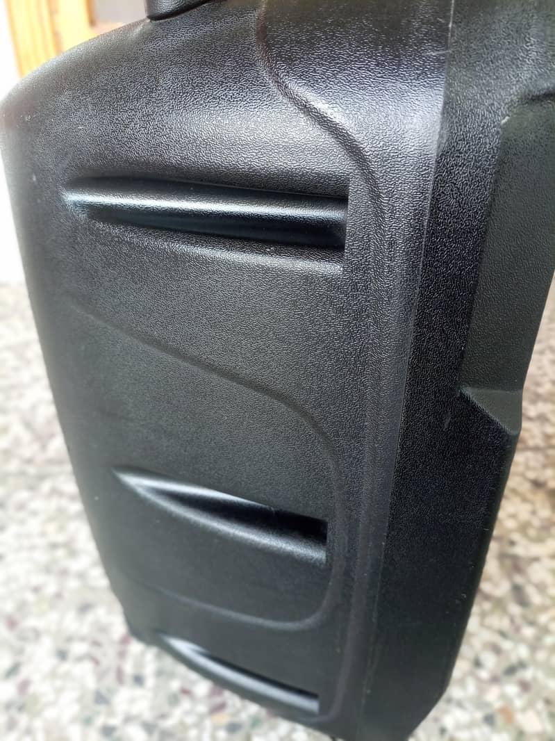 Audionic Trolley speaker. 3