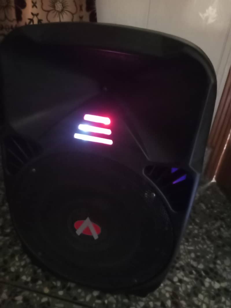 Audionic Trolley speaker. 5