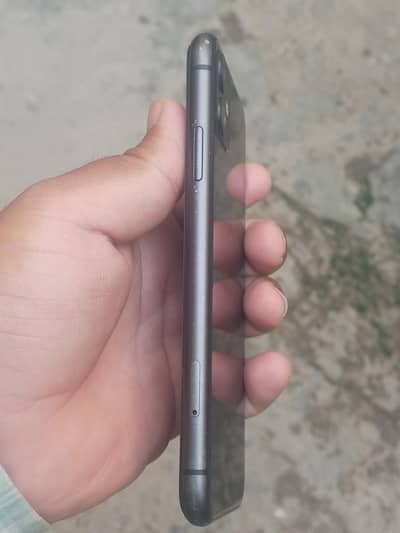 Apple I phone 11 for sell