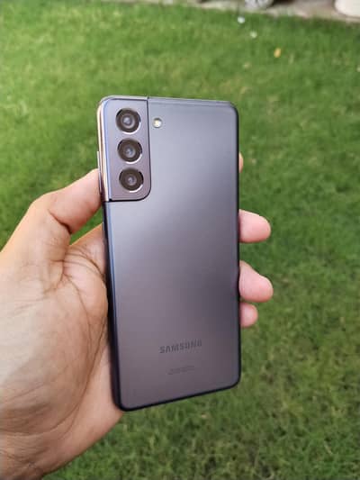 Samsung S21 5g in very good condition