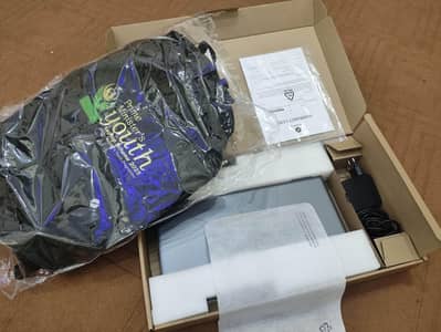 For Sale: MECHREVO Laptop (Ryzen 5 7430U / 8GB / 256GB) - 2025 Model