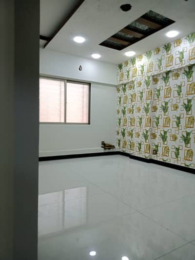 Prime Location Flat Spread Over 950 Square Feet In Amil Colony Available