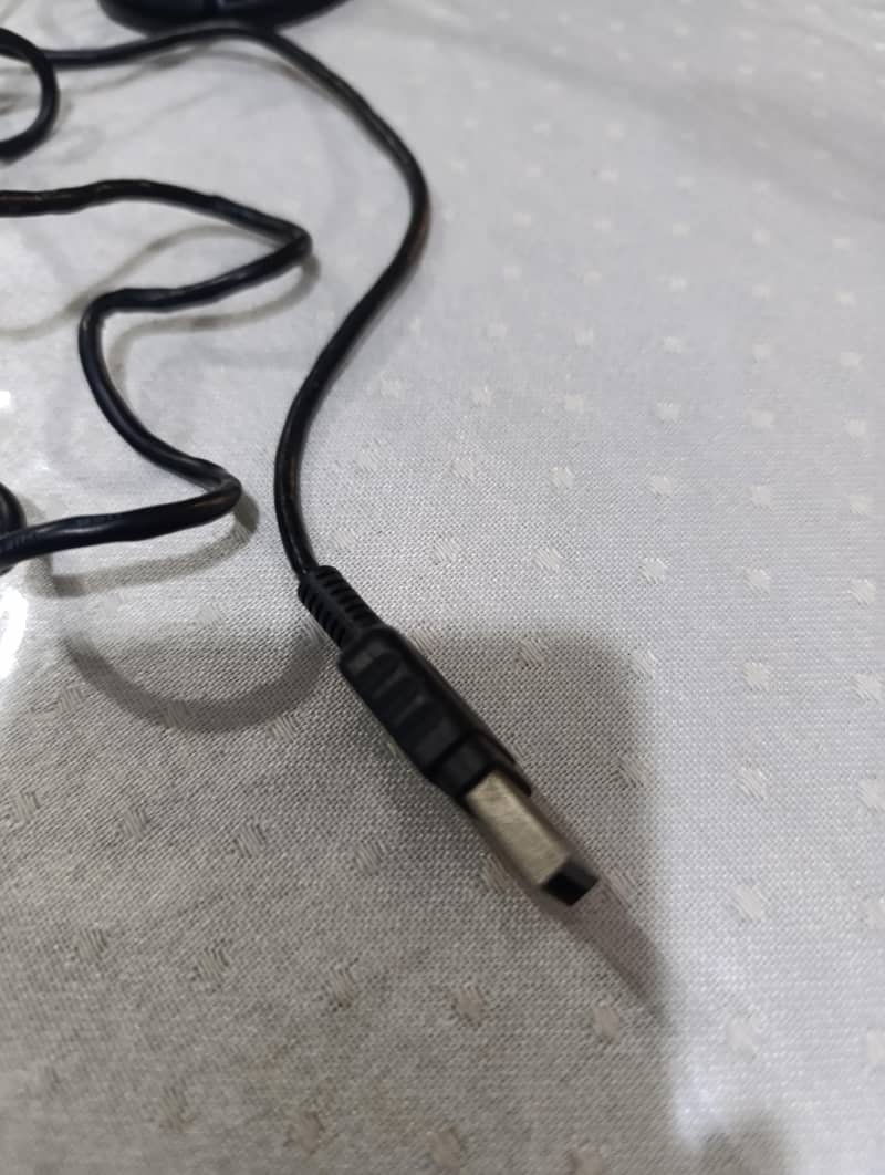 A4 tech microphone and camera 4