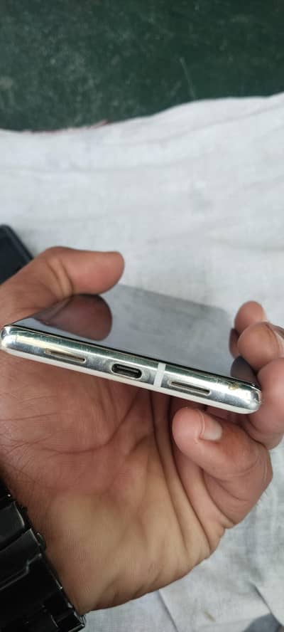 Google pixel 6 pro 10/10 condition