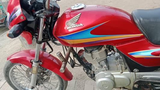 Honda 125 Deluxe