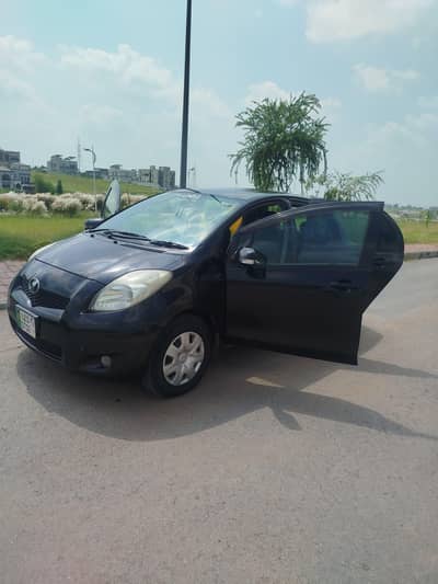 Vitz Car