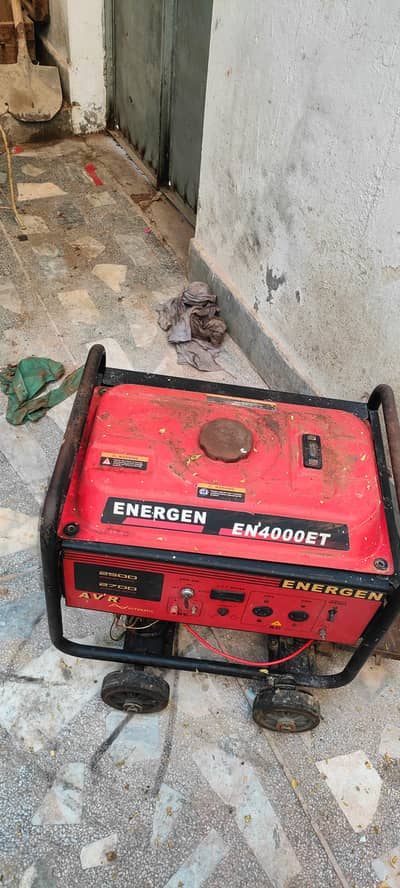 energen EN4000ET petrol and gas generator  2700W AVR