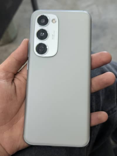 Tecno Spark 40 pro plus