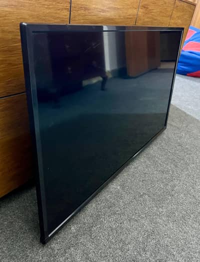 Samsung 32" LED TV