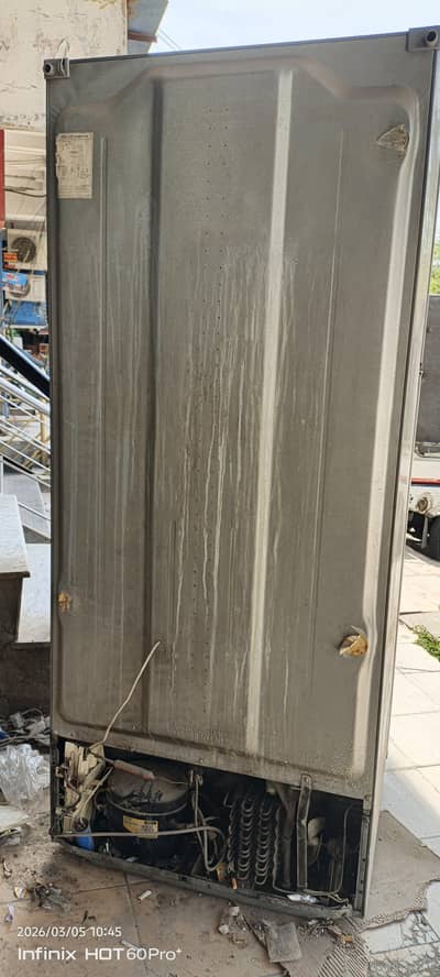 LG fridge everything completed condition is too good