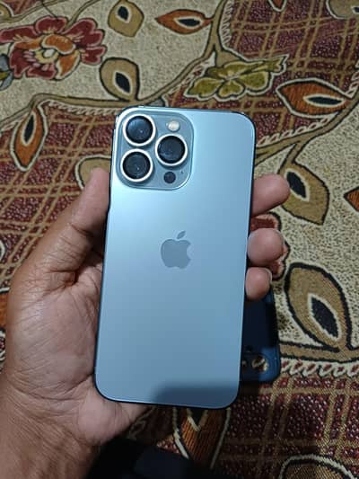 selling Iphone 13 Pro