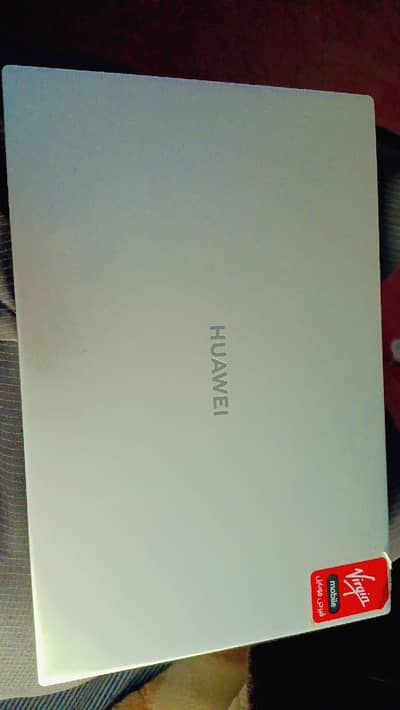 Huawei Mate book D14 Ryzen 5