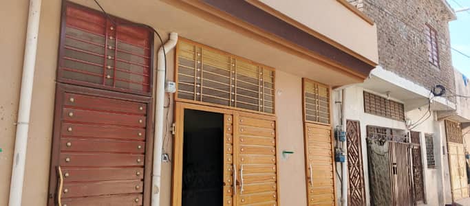 Book A Prime Location 2 Marla House In Girja Road