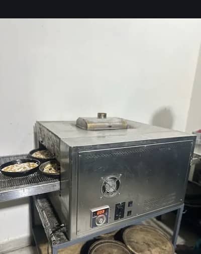 Conveyer Pizza oven Just Like new