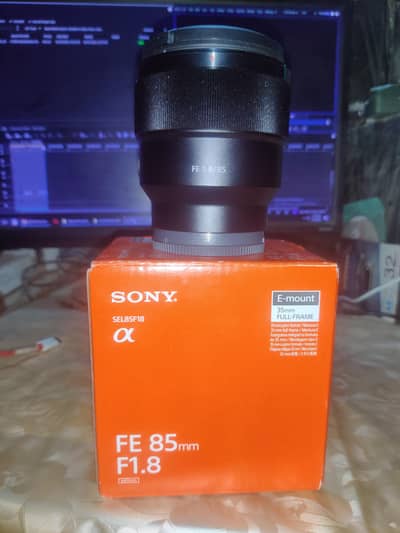 Sony 85 1.8 mm lens