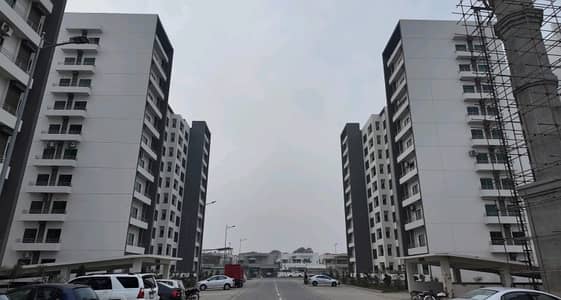 13 Marla Flat In Central Askari 10 - Sector S For sale